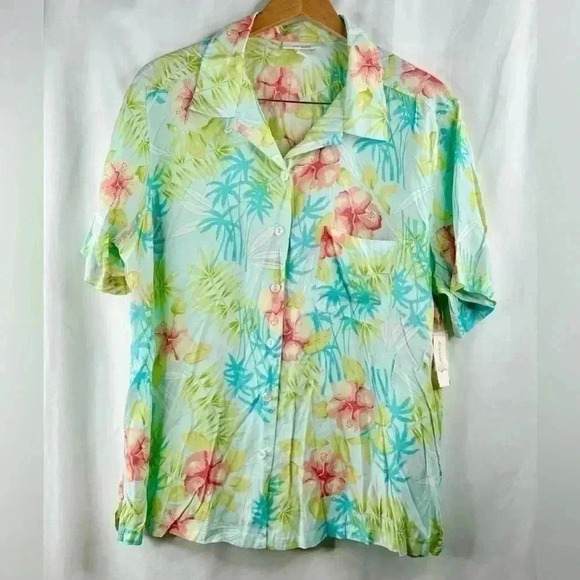 NWT Dressbarn Women’s Hawaiian Button Down Tee Tropical Hibiscus Print Size 2X - Picture 1 of 9